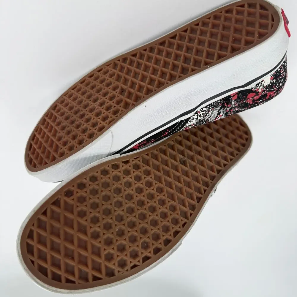 VANS x Friday The 13th Slip-On Jason Voorhees 6.5 Men 8 Women Glow in The Dark - Picture 4 of 12